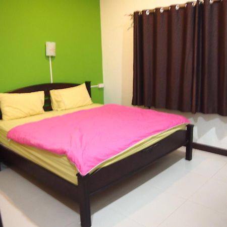 Sincere Hostel Bar And Bistro Koh Lanta Exterior photo